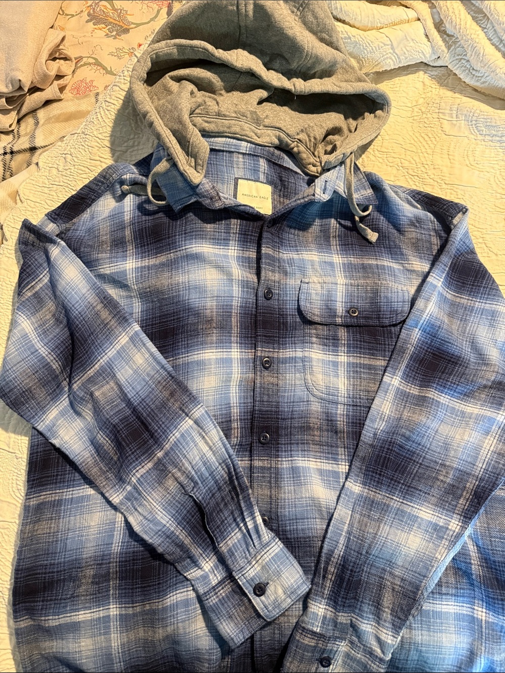 American Eagle Outfitters Blue and Gray Plaid Hooded Button-Up (NWOT)